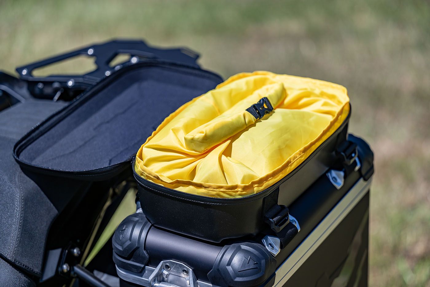 Kofferdeckeltasche EVO für ZEGA- und BMW Aluminiumkoffer