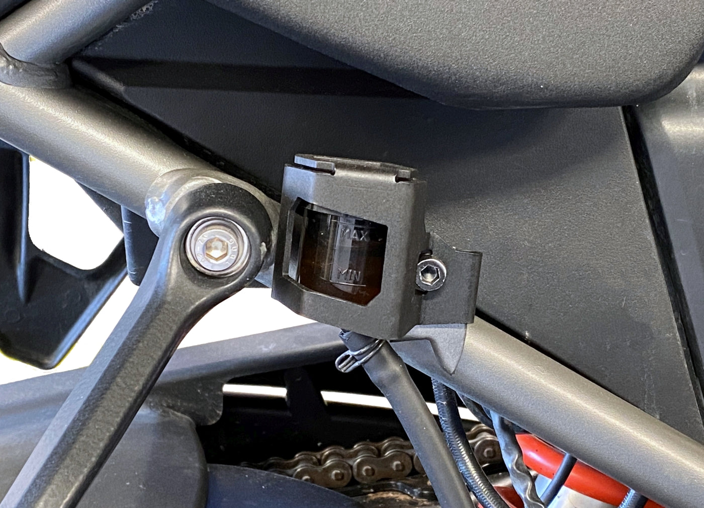 Schutz Bremsflüssigkeitsbehälter für Harley-Davidson RA1250 Pan America